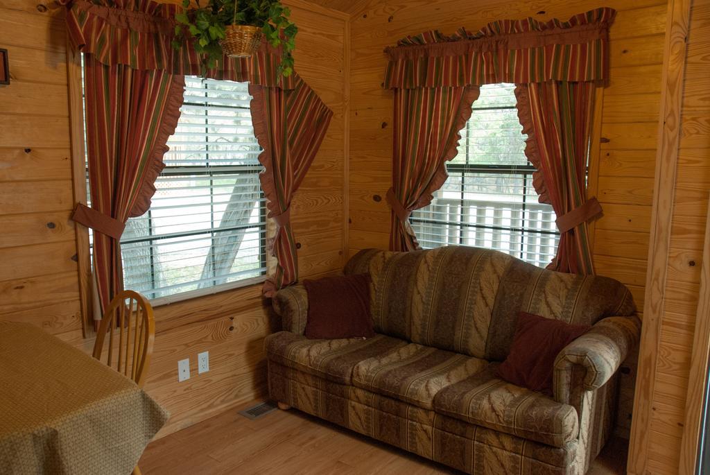 Medina Lake Camping Resort Cabin 3 Lakehills エクステリア 写真